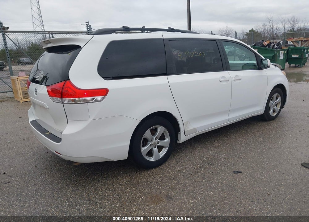 2011 TOYOTA SIENNA LE V6 VIN: 5TDKK3DC8BS135476