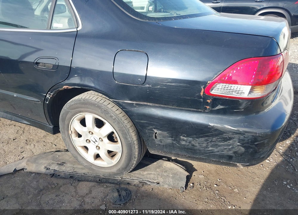 2002 HONDA ACCORD 2.3 EX/2.3 SE VIN: 1HGCG66862A047606