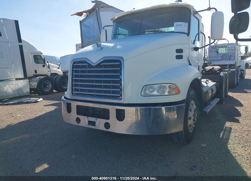 2008 MACK CXU613 CXU600 VIN: 1M1AW02Y48N002905