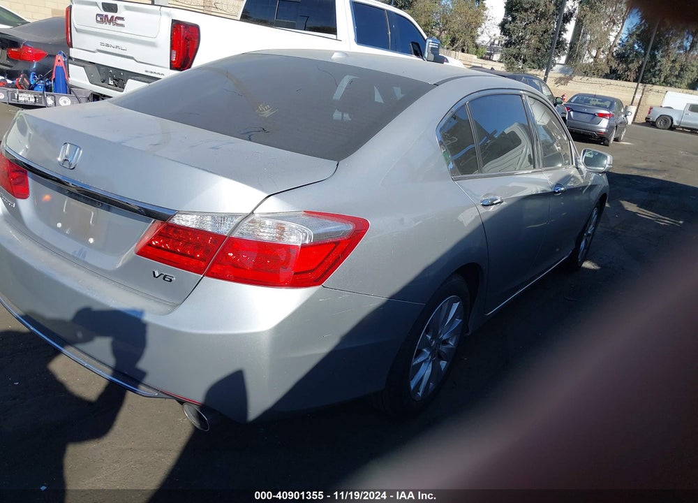 2013 HONDA ACCORD EX-L V-6 VIN: 1HGCR3F87DA037615