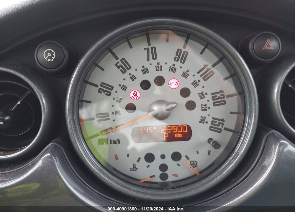 2005 MINI COOPER VIN: WMWRC33435TJ63498