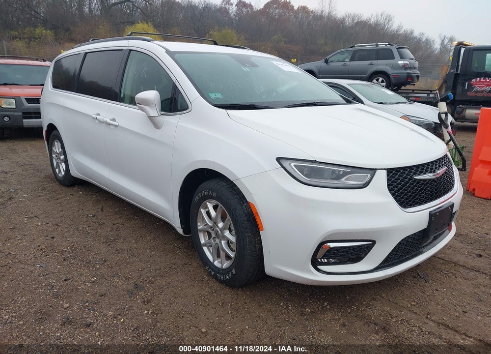 2022 CHRYSLER PACIFICA TOURING L VIN: 2C4RC1BG4NR182037