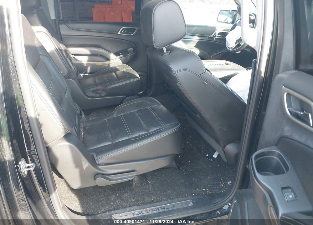 2018 GMC YUKON XL DENALI VIN: 1GKS2HKJ0JR353458