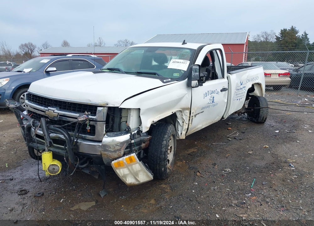 2008 CHEVROLET SILVERADO 2500HD WORK TRUCK VIN: 1GCHK24KX8E100500