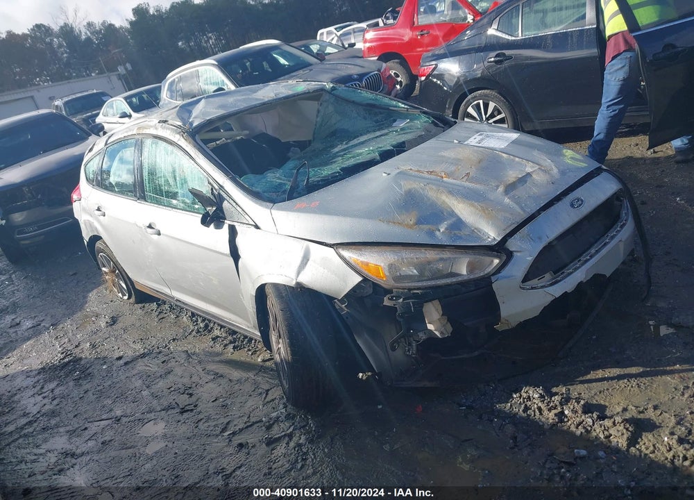 2018 FORD FOCUS SE VIN: 1FADP3K27JL272872