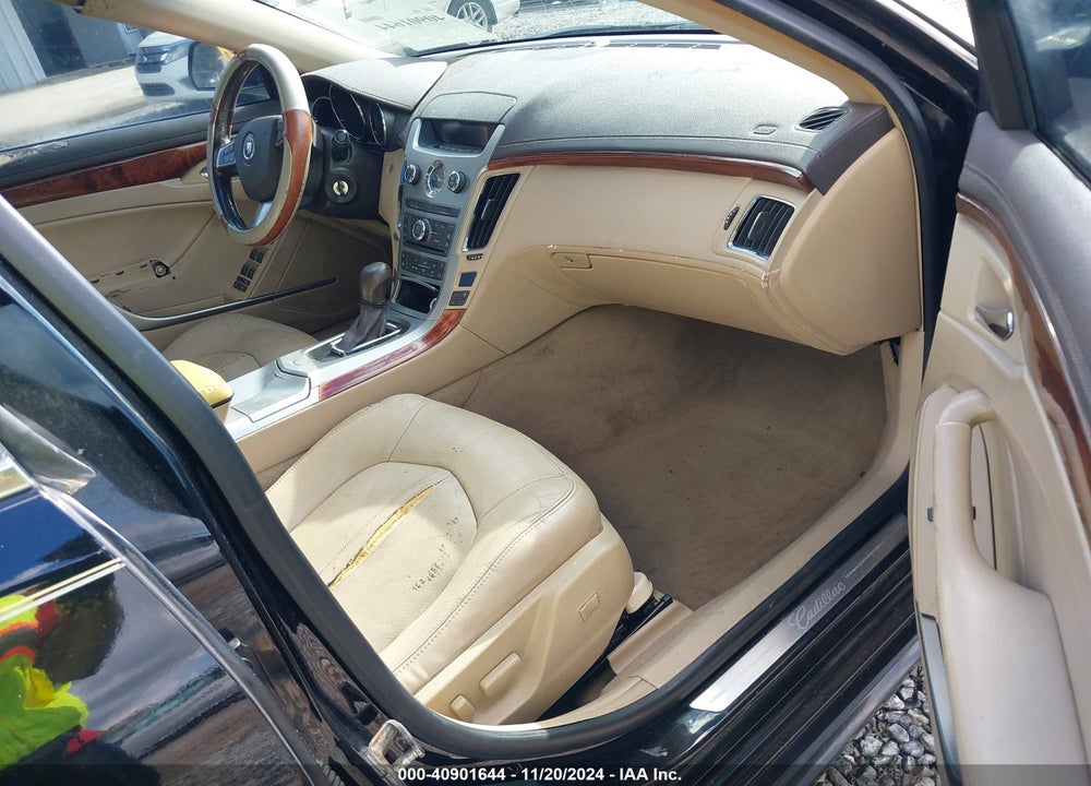 2010 CADILLAC CTS LUXURY VIN: 1G6DE5EG0A0123663