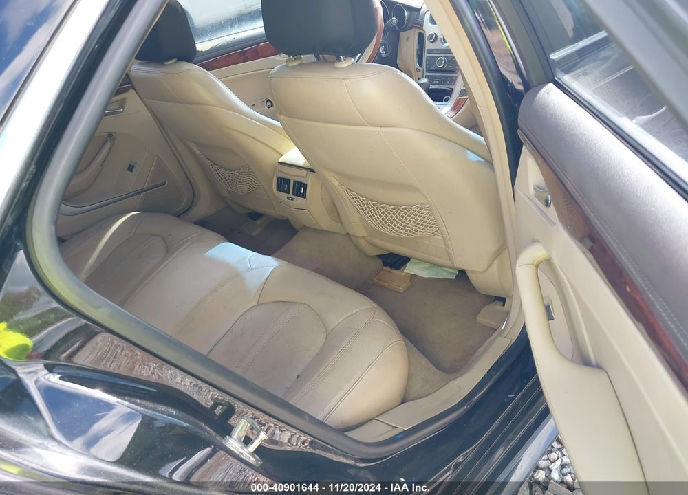 2010 CADILLAC CTS LUXURY VIN: 1G6DE5EG0A0123663