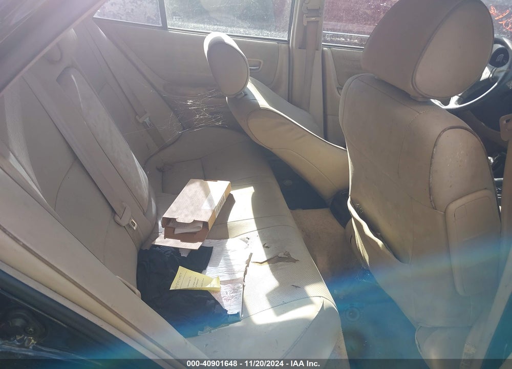2002 LEXUS IS 300 VIN: JTHBD192720059507