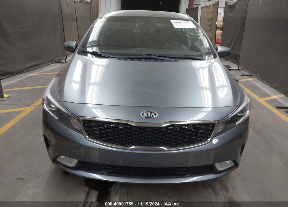 2017 KIA FORTE VIN: 3KPFL4A71HE136113