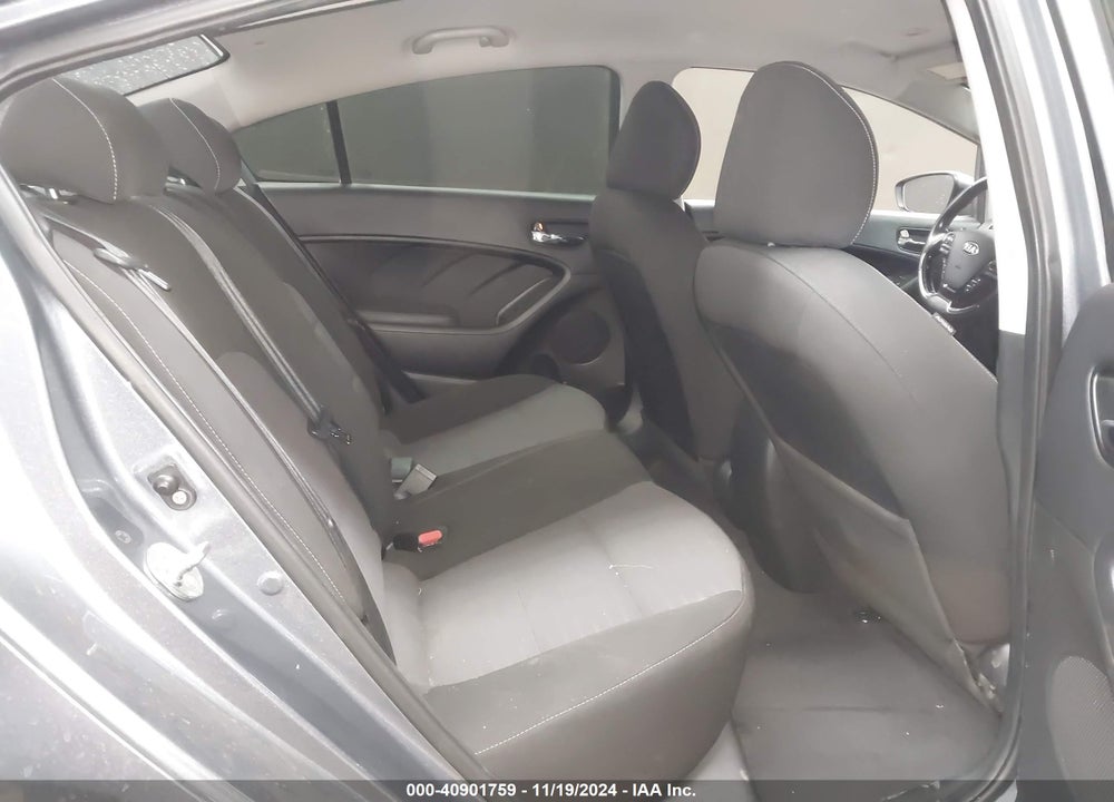2017 KIA FORTE VIN: 3KPFL4A71HE136113
