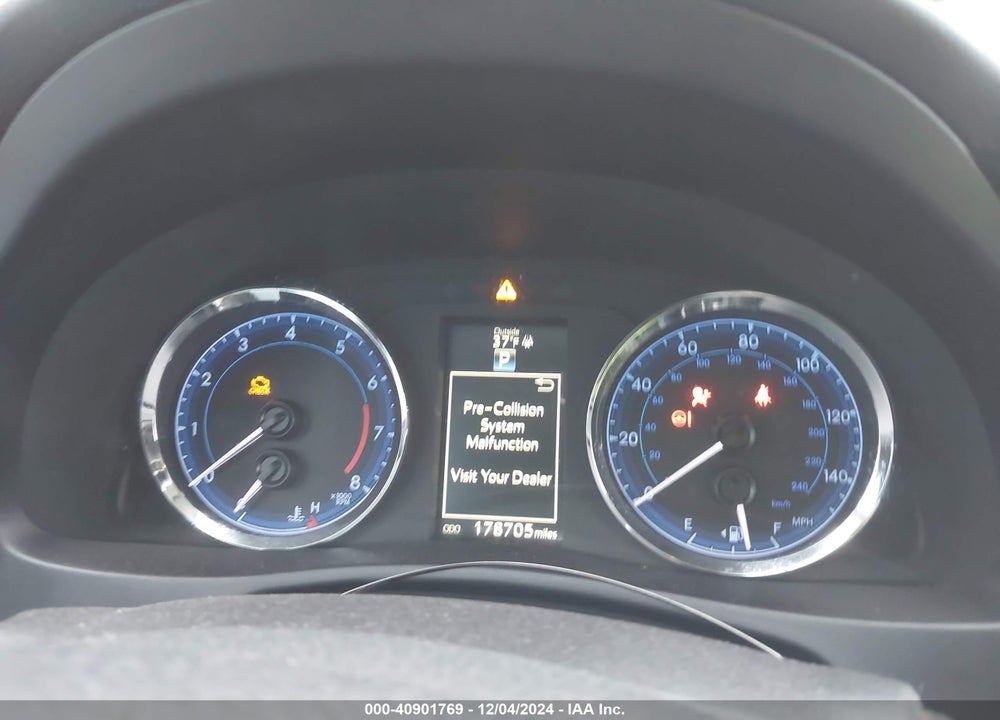 2017 TOYOTA COROLLA SE VIN: 5YFBURHE3HP631263