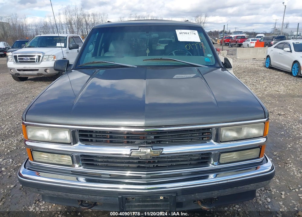 1999 CHEVROLET TAHOE LS VIN: 1GNEK13R8XJ400948