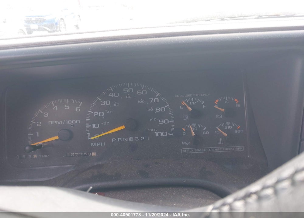 1999 CHEVROLET TAHOE LS VIN: 1GNEK13R8XJ400948