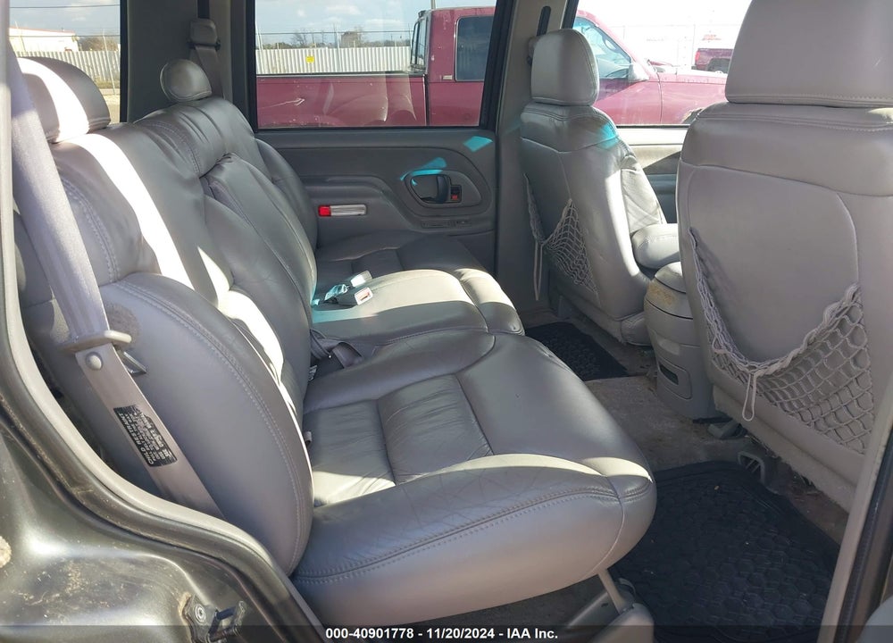 1999 CHEVROLET TAHOE LS VIN: 1GNEK13R8XJ400948