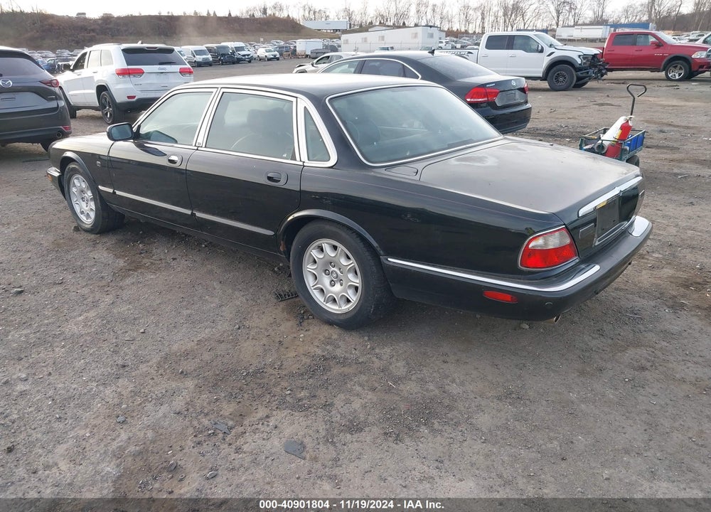 2002 JAGUAR XJ8 VIN: SAJDA14C72LF40248