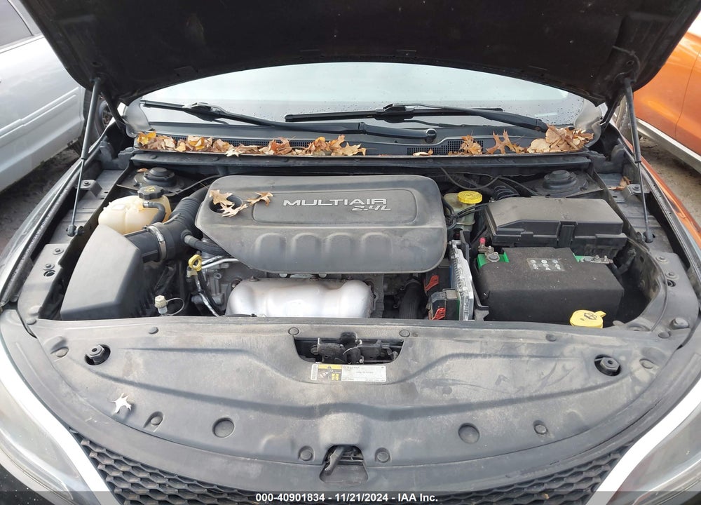 2015 CHRYSLER 200 LIMITED VIN: 1C3CCCAB8FN555428