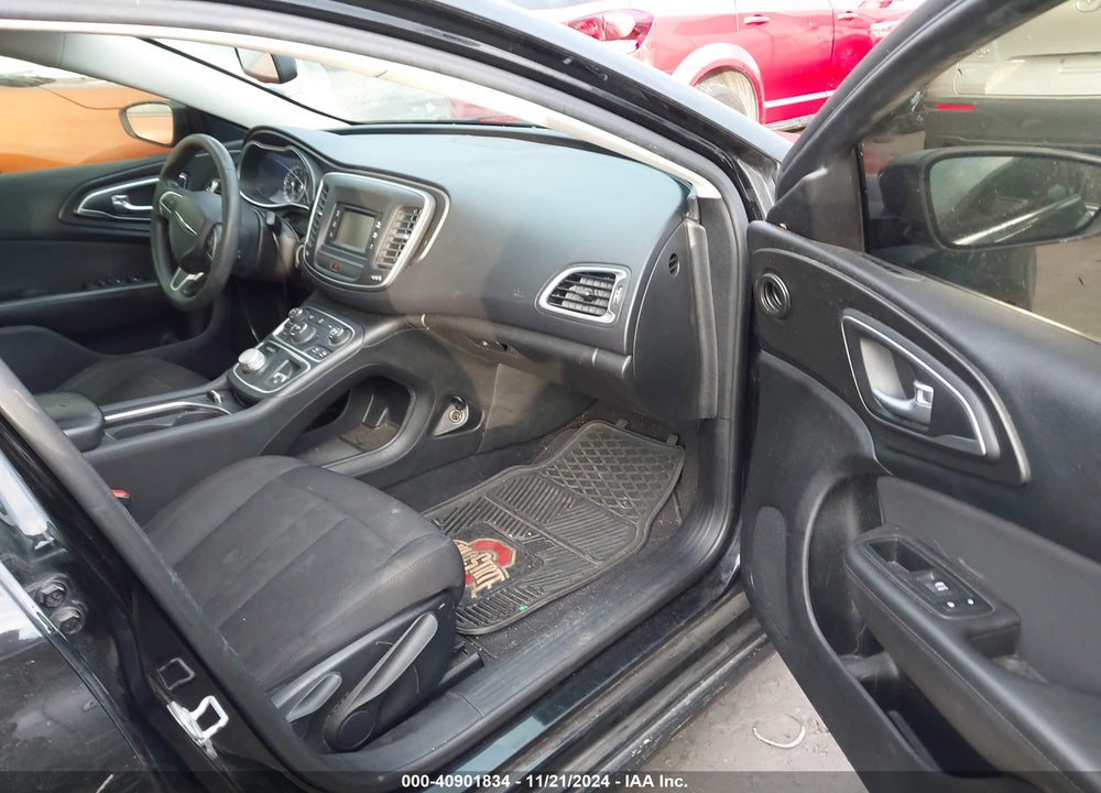 2015 CHRYSLER 200 LIMITED VIN: 1C3CCCAB8FN555428