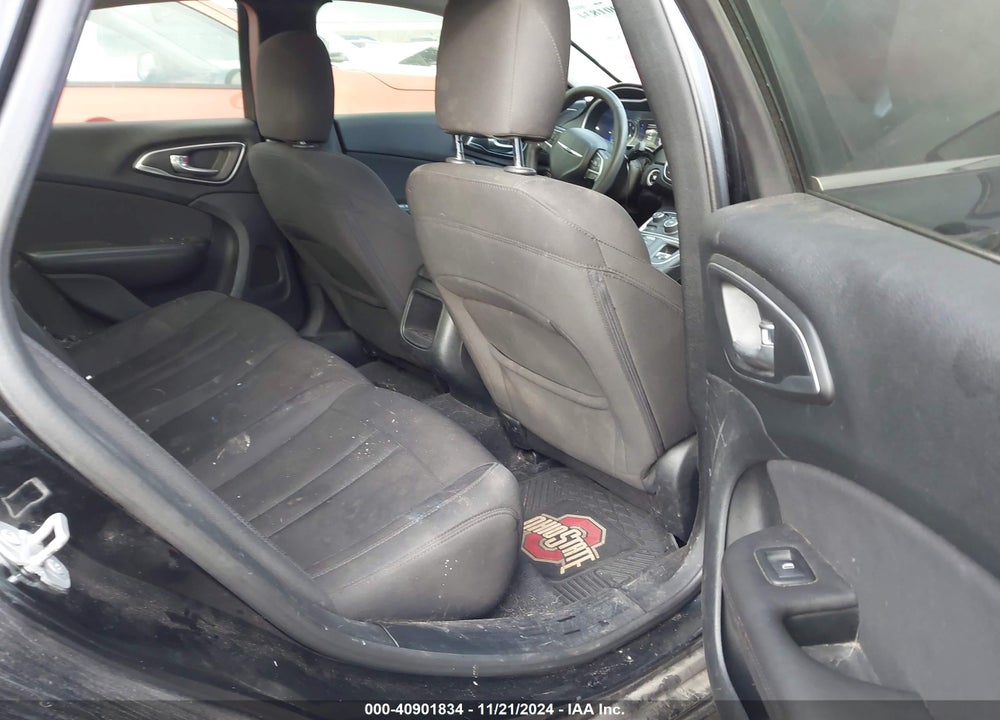 2015 CHRYSLER 200 LIMITED VIN: 1C3CCCAB8FN555428