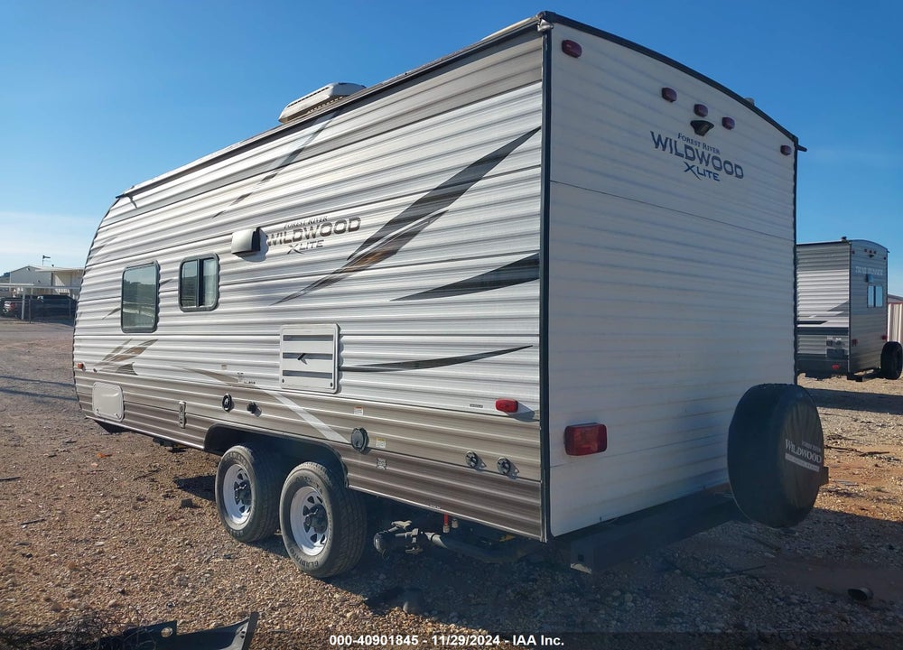 2018 FOREST RIVER WILDWOOD VIN: 4X4TWD72XJ7359904