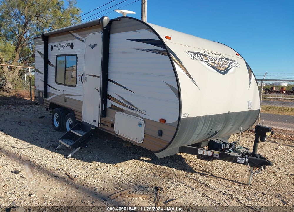 2018 FOREST RIVER WILDWOOD VIN: 4X4TWD72XJ7359904