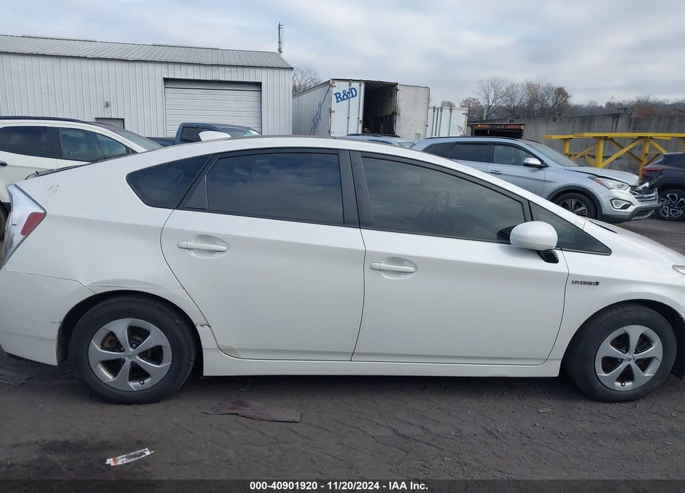 2013 TOYOTA PRIUS VIN: JTDKN3DU6D5557187
