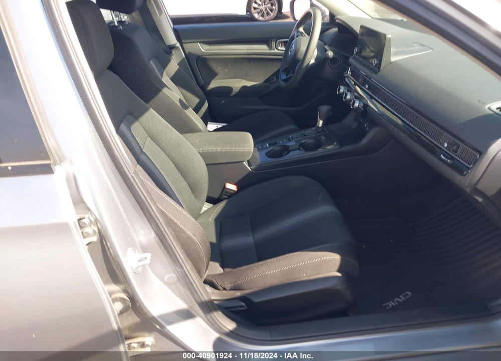 2022 HONDA CIVIC LX VIN: 19XFL2H58NE008164