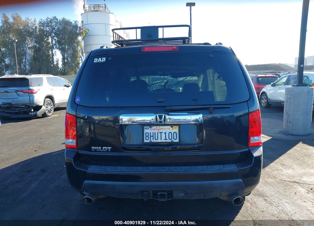 2011 HONDA PILOT EX-L VIN: 5FNYF3H57BB010578