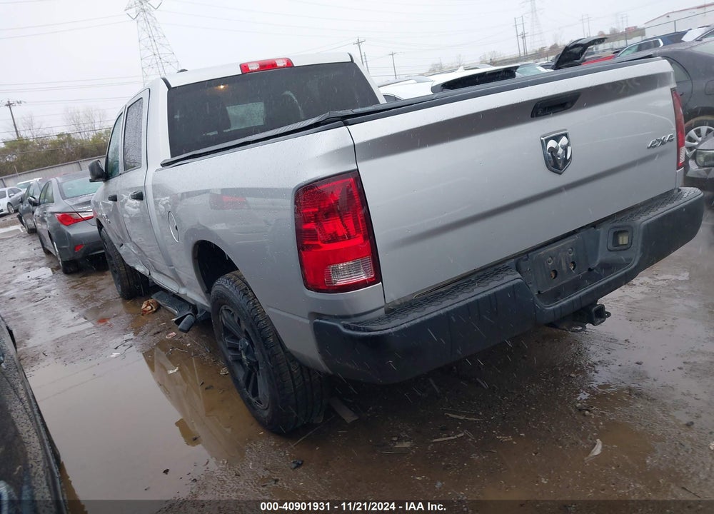 2013 RAM 1500 VIN: 1C6RR7ST2DS663424