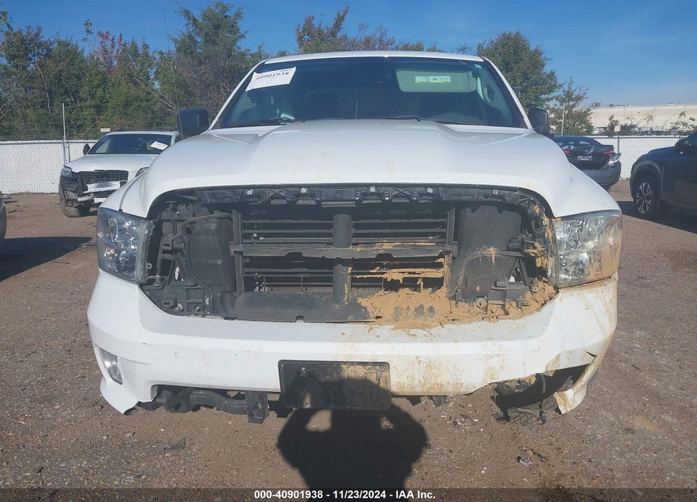 2019 RAM 1500 CLASSIC EXPRESS  4X4 6'4" BOX VIN: 1C6RR7FG9KS527933