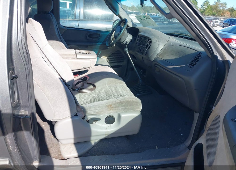 2002 FORD F-150 XL/XLT VIN: 1FTRX172X2NB10303