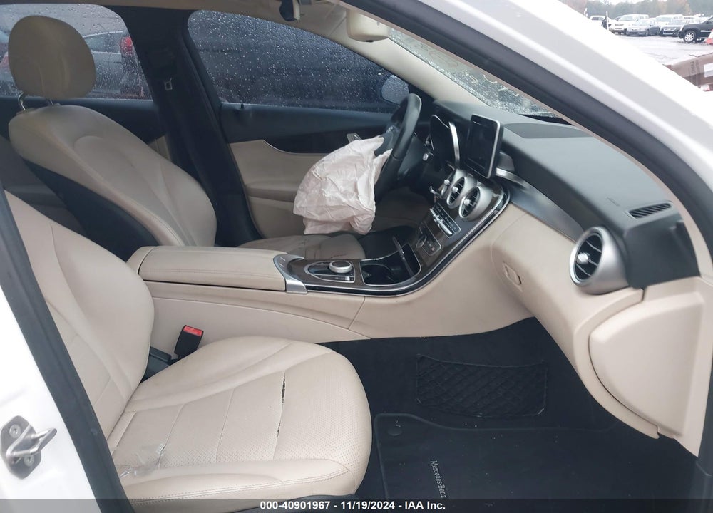 2017 MERCEDES-BENZ C 300 LUXURY/SPORT VIN: WDDWF4JB1HR282811