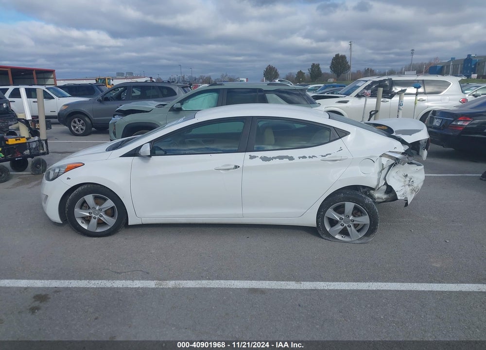 2013 HYUNDAI ELANTRA GLS VIN: 5NPDH4AE8DH349475