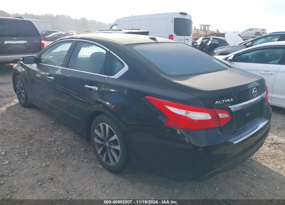 2017 NISSAN ALTIMA VIN: 1N4AL3APXHC255649