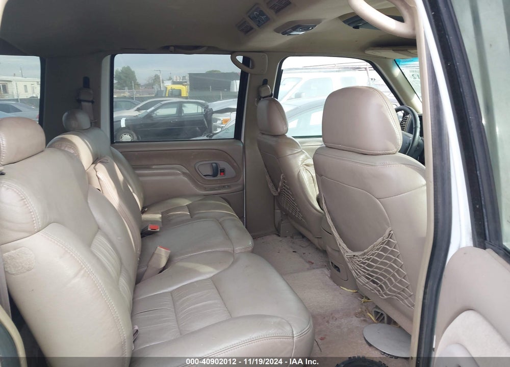 1997 CHEVROLET SUBURBAN 1500 VIN: 3GNFK16RXVG152412