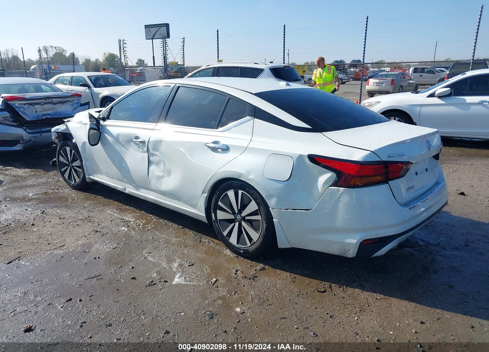 2022 NISSAN ALTIMA SL FWD VIN: 1N4BL4EV2NN405725