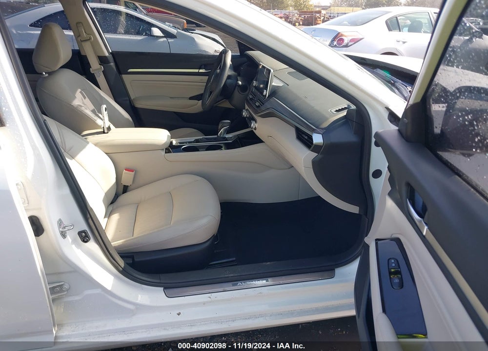 2022 NISSAN ALTIMA SL FWD VIN: 1N4BL4EV2NN405725