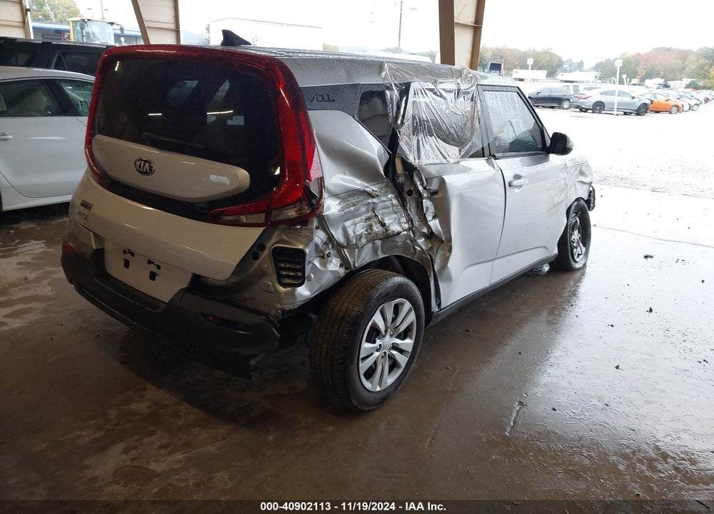 2021 KIA SOUL LX VIN: KNDJ23AU7M7793733