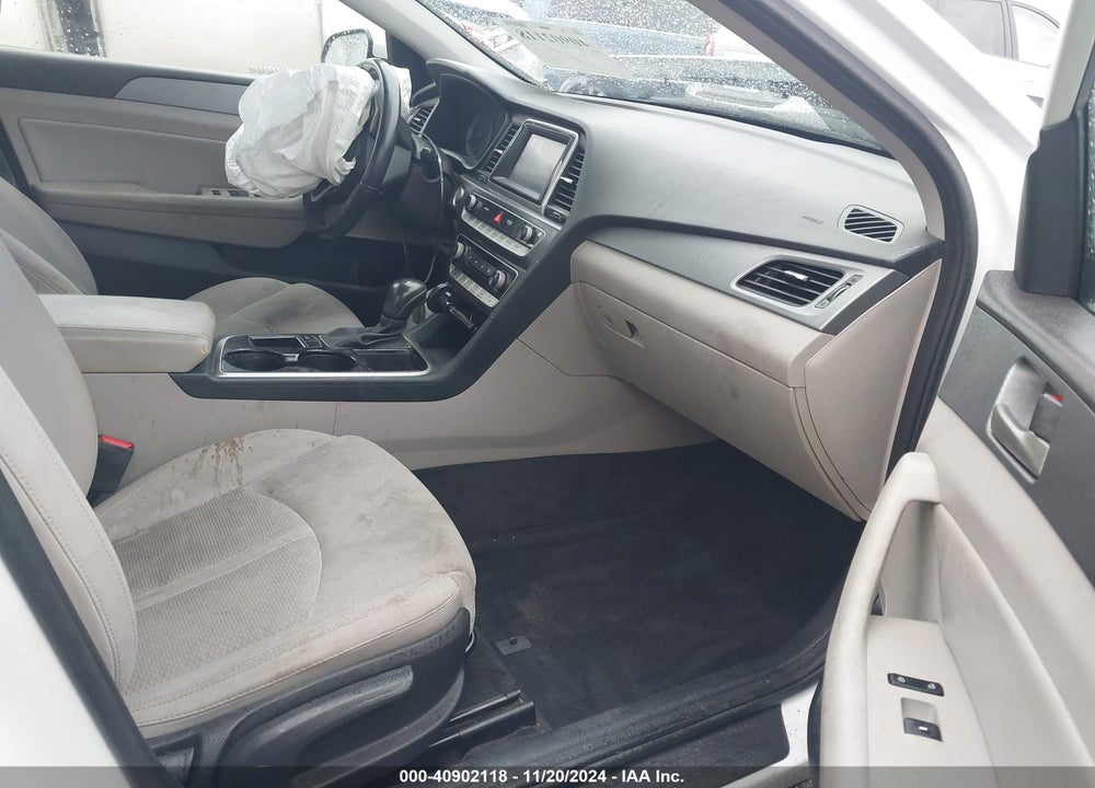2018 HYUNDAI SONATA SEL VIN: 5NPE34AF5JH627885