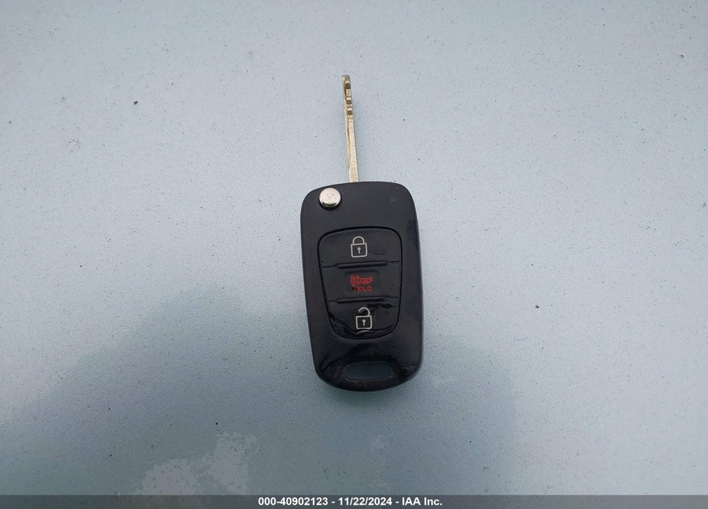 2012 KIA SOUL VIN: KNDJT2A52C7449080