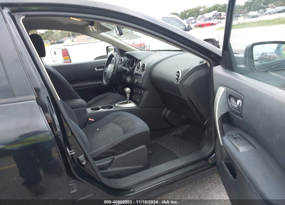 2010 NISSAN ROGUE S VIN: JN8AS5MT6AW019560