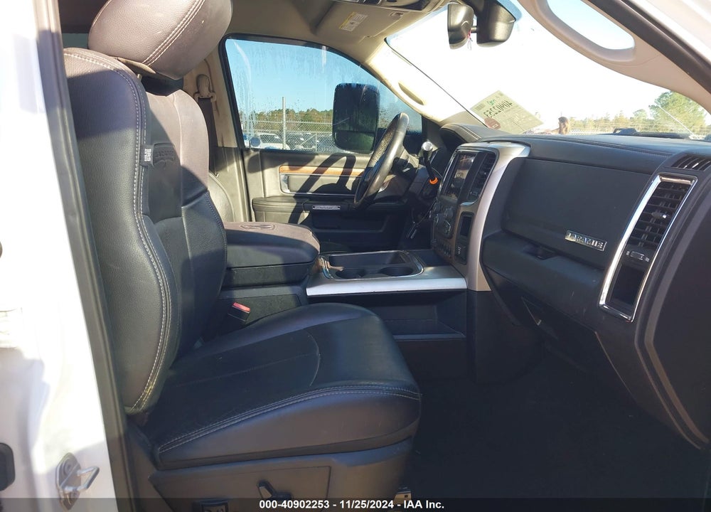 2018 RAM 2500 LAIE  4X4 6'4 BOX VIN: 3C6UR5FLXJG382175