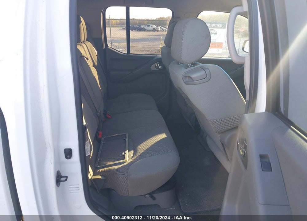 2005 NISSAN FRONTIER SE VIN: 1N6AD07W35C419448