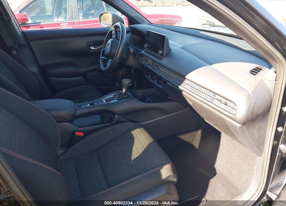 2024 HONDA HR-V 2WD SPORT/2WD SPORT W/O BSI VIN: 3CZRZ1H55RM760111