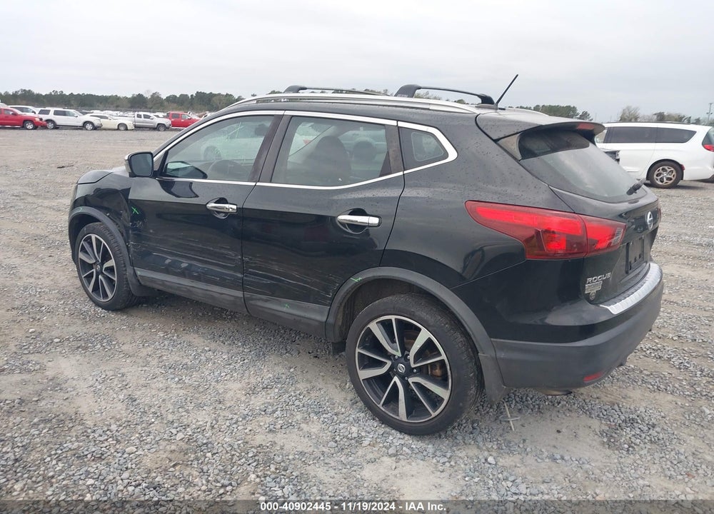 2017 NISSAN ROGUE SPORT SL VIN: JN1BJ1CP1HW005577