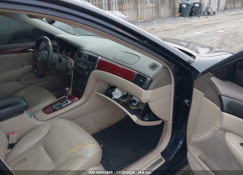 2002 LEXUS ES 300 VIN: JTHBF30G125036497