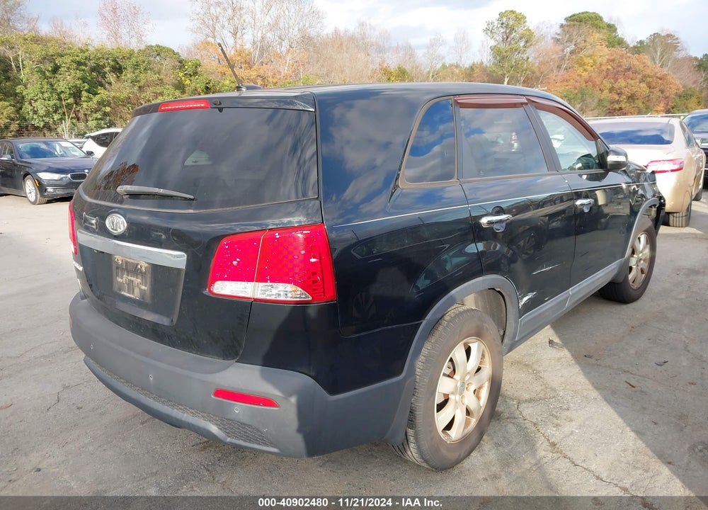 2013 KIA SORENTO LX VIN: 5XYKT3A19DG396762