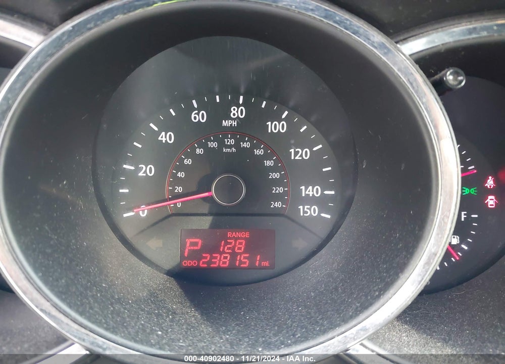 2013 KIA SORENTO LX VIN: 5XYKT3A19DG396762