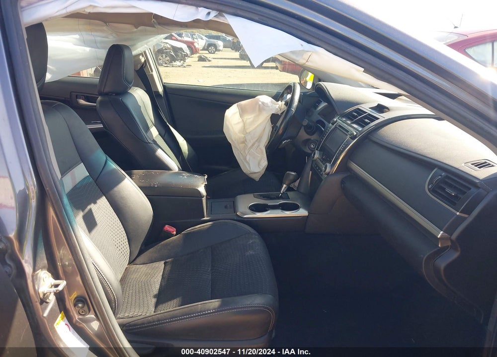 2014 TOYOTA CAMRY SE VIN: 4T1BF1FK6EU427300