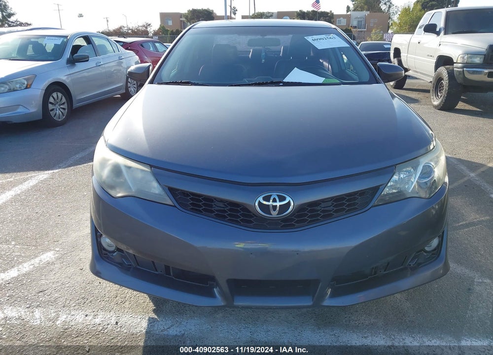 2014 TOYOTA CAMRY SE VIN: 4T1BF1FK1EU442657