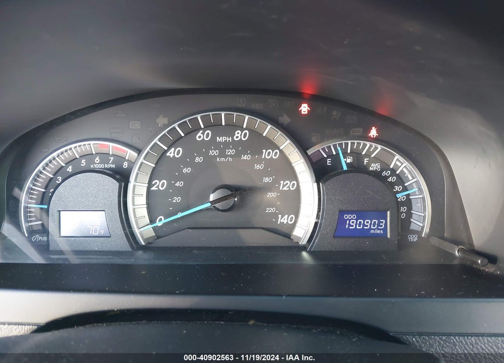 2014 TOYOTA CAMRY SE VIN: 4T1BF1FK1EU442657